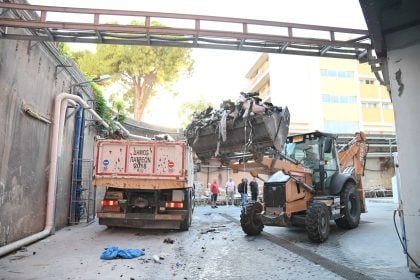 Νοσοκομείο "Αγ. Ανδρέας": Συνεργεία του Δήμου συνδράμουν στον καθαρισμό και στην αποκατάσταση βλαβών