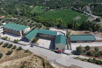 Πολιτιστικός Σύλλογος Ερυμάνθειας: Κλείνουν το πιο σύγχρονο Λύκειο της Αχαΐας