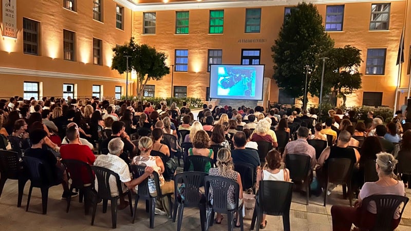 Το «αδιαχώρητο» στο νέο Δημαρχείο για το «Πάντα Υπάρχει το Αύριο»