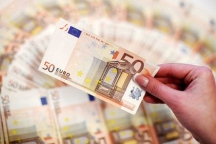 Επιχειρήσεις: Ενίσχυση έως 75% από τον Αναπτυξιακό Νόμο – Άνοιξαν οι αιτήσεις για μεταποίηση
