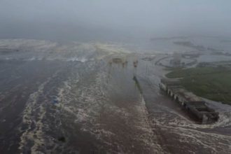 Σεισμός 8,8 Ρίχτερ στη Ρωσία: Κύματα τσουνάμι έως 5 μέτρα στις ακτές – Στο 1,5 μέτρο σε Χαβάη, Ιαπωνία
