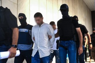 Αγία Παρασκευή: Στον ανακριτή σήμερα οι πέντε κατηγορούμενοι για τη δολοφονία του Πολωνού καθηγητή