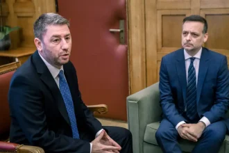 Σε οριακό σημείο οι σχέσεις Ανδρουλάκη – Δούκα: Ποιες οι εισηγήσεις προς τον πρόεδρο του ΠΑΣΟΚ