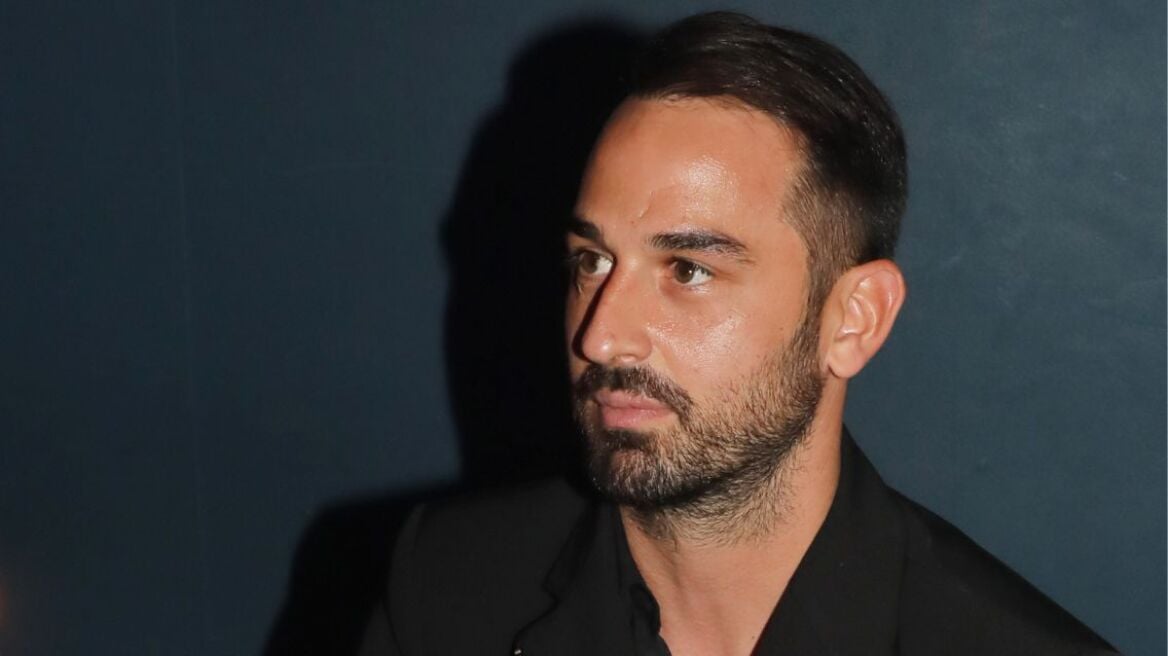 Ο Άρης Σοϊλέδης ξεσπά για τις τιμές στη Μύκονο: «Πήρα ένα κουλούρι 5,60 ευρώ, είστε τραγικοί»