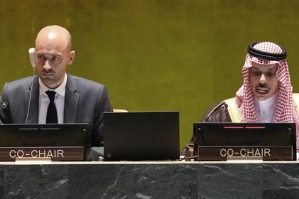 Γαλλία και Σαουδική Αραβία συνεχίζουν την προσπάθεια για αναγνώριση της Παλαιστίνης από ασιατικές και ευρωπαϊκές χώρες