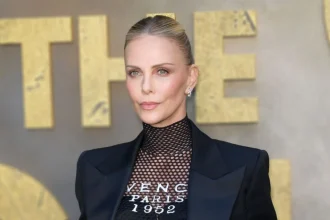 Η εξομολόγηση της 49χρονης Σαρλίζ Θερόν: Έκανα one night stand με 26χρονο και ήταν καταπληκτικό