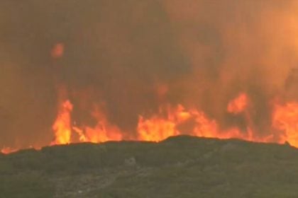 Μαίνεται η πυρκαγιά στα Κύθηρα – «Έχουμε πάθει βιβλική καταστροφή»