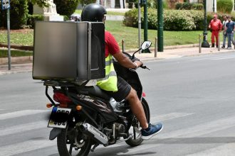 Έκτακτα μέτρα για προστασία εργαζομένων από τον καύσωνα - Ποιες ώρες και ποιοι δεν θα δουλεύουν στη Δυτ. Ελλάδα