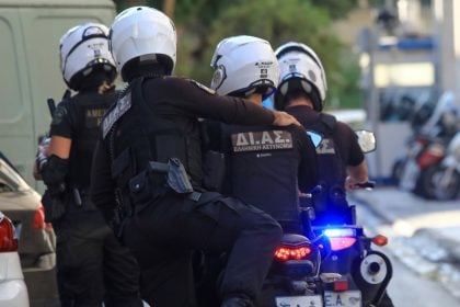 Αιματηρή συμπλοκή με τρεις τραυματίες