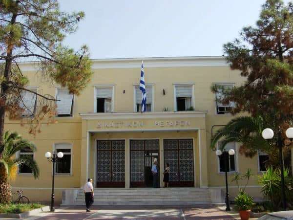 Ναύπακτος: Ελεύθερος με όρους ο άνδρας που φέρεται να αποπειράθηκε να βιάσει 18χρονη