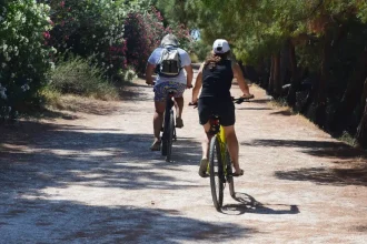 Καιρός: «Καμπανάκι» ειδικών για μία από τις ισχυρότερες θερμικές εισβολές των τελευταίων ετών