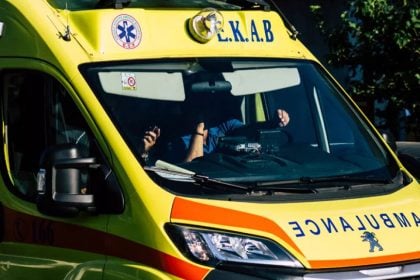 Κιλκίς: Μία νεκρή και πέντε τραυματίες έπειτα από μετωπική σύγκρουση αυτοκινήτων