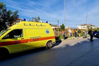 Δυτ. Ελλάδα: Του ...έφυγε το ΙΧ και "καρφώθηκε" σε κολόνα ηλεκτροφωτισμού ΦΩΤΟ