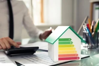 «Εξοικονομώ» με χρηματοδότηση από τους παρόχους ενέργειας - Τι προβλέπει το νέο μοντέλο