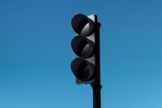 Προσοχή: Κεντρική διασταύρωση της Πάτρας χωρίς φανάρια για 4η ημέρα!