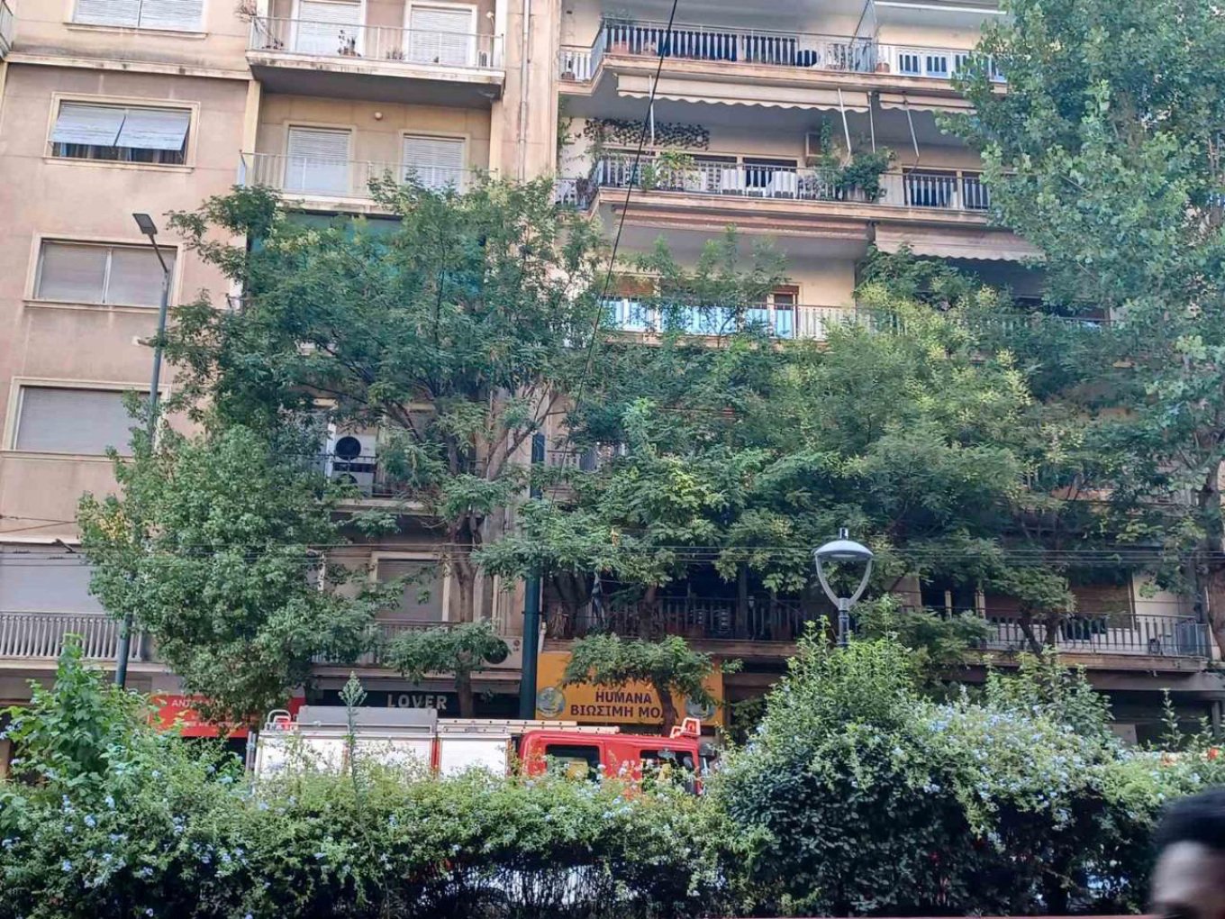 Φωτιά στο σπίτι του Πέτρου Φιλιππίδη: «Ίσως υπάρχει εμπρησμός, από θαύμα ζει» λέει ο δικηγόρος του