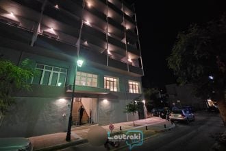 Λουτράκι: Nεκρή γυναίκα που έπεσε από τον πέμπτο όροφο ξενοδοχείου