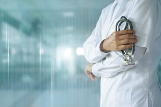 SOS για την υγεία παγκοσμίως – Εισέρχεται σε περίοδο λιτότητας