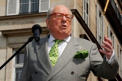 Δικαστήριο ΕΕ: Οι κληρονόμοι του Ζαν Μαρί Λε Πεν χρωστούν στο Ευρωκοινοβούλιο 300.000 ευρώ