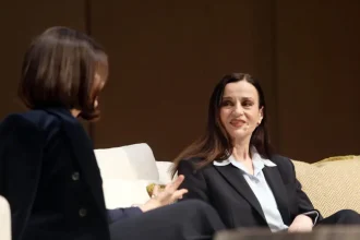 Καρυοφυλλιά Καραμπέτη: Ο ηλικιακός ρατσισμός είναι μια καθαρά φασιστική νοοτροπία