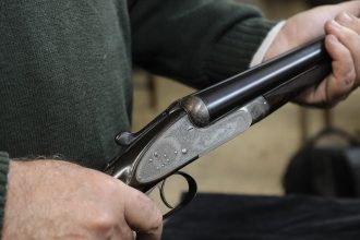 Μεσολόγγι: Πήγε στο μαγαζί με καραμπίνα!