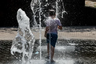 Έρχεται καύσωνας: Θα «λιώσουμε» από Δευτέρα με 44άρια - Δείτε που θα φθάσει η θερμοκρασία στην Πάτρα