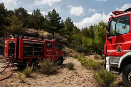 Παραμένει πολύ υψηλός ο κίνδυνος πυρκαγιάς και αύριο Σάββατο στη Δυτική Ελλάδα 