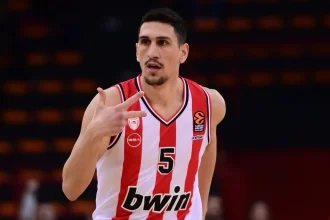 Ο Γιαννούλης Λαρεντζάκης παραμένει στον Ολυμπιακό!