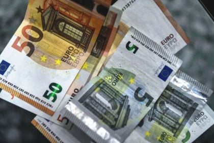 Συντάξεις Αυγούστου: Ξεκινούν οι πληρωμές - Τι θα γίνει με την προσωπική διαφορά