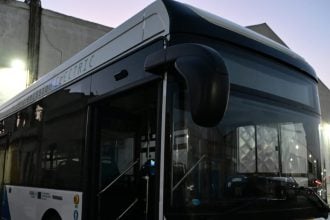 Απίστευτο περιστατικό: Οδηγός λεωφορείου κυνήγησε και τραυμάτισε συνάδελφό του με το βαρύ όχημα μετά από καυγά!