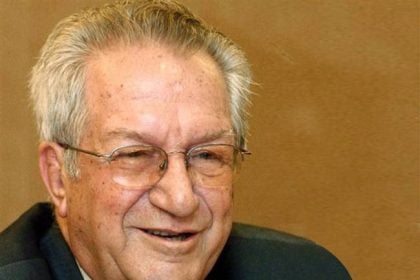 Ολοι μαζί τα φάγαμε
