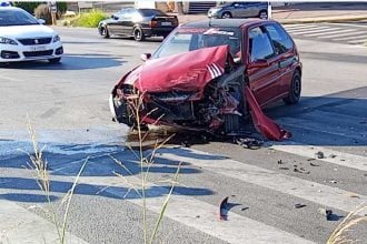 Φοβερή μετωπική στην Αντιρρίου-Ιωαννίνων - ΔΕΙΤΕ πως έγιναν τα αυτοκίνητα (ΒΙΝΤΕΟ)