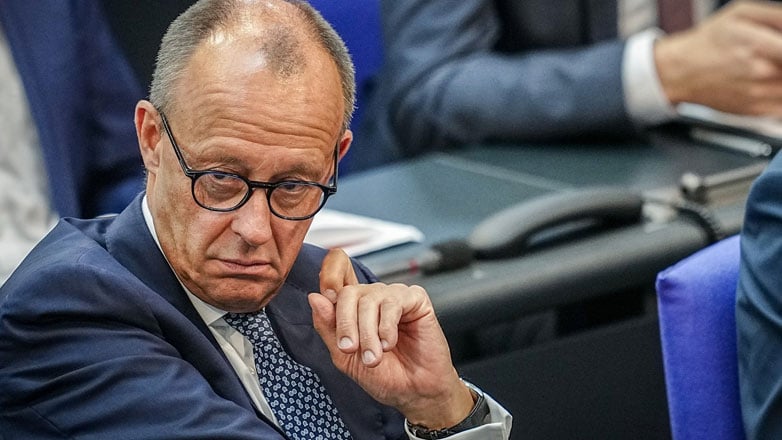 «Μη ρεαλιστική» η πιθανότητα για μηδενικούς δασμούς μεταξύ ΕΕ – ΗΠΑ, δήλωσε ο καγκελάριος Μερτς