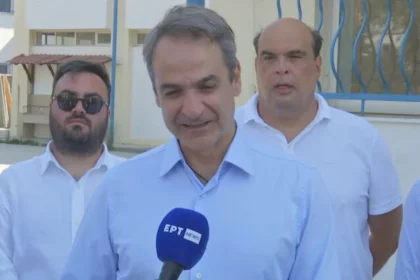 Στο 1ο Δημοτικό Σκιάθου ο Κ. Μητσοτάκης: «Η νέα σχολική χρονιά θα υποδεχτεί τα παιδιά σε ένα ανακαινισμένο σχολείο»
