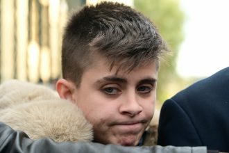 Κρατούμενη στη ΓΑΔΑ η Μουρτζούκου: «Δεν είναι σε καλή κατάσταση, δηλώνει αθώα και περιμένει να μιλήσει» λέει ο δικηγόρος της