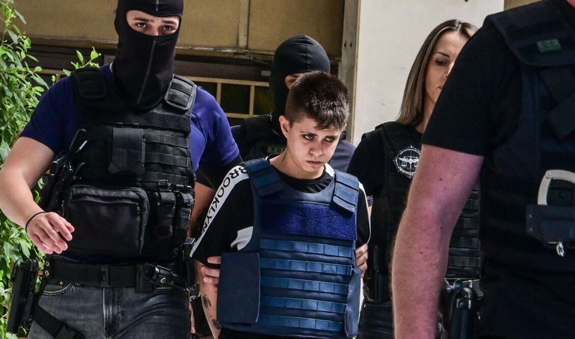 Απασφάλισε ο αδελφός της Μουρτζούκου: «Να πάει και η μάνα μου στη φυλακή»