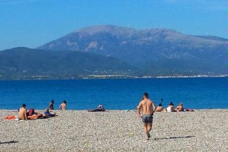 Πάτρα: Κινητοποίηση για 5χρονη που χάθηκε στην πλαζ - ΝΕΟΤΕΡΑ