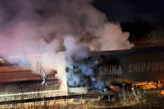 Μεσολόγγι: Νταλίκα λαμπάδιασε στην Ιόνια Οδό (ΒΙΝΤΕΟ)