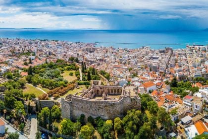 Πραγματική κόλαση στην Πάτρα: Χωρίς ρεύμα η μισή πόλη με 42 βαθμούς!