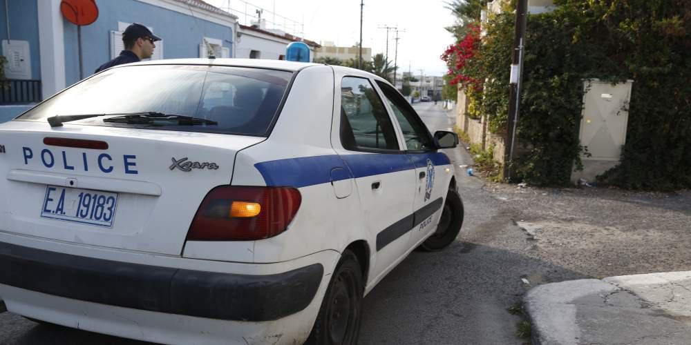 Πάτρα: Ανήλικοι επιτέθηκαν και έκλεψαν γυναίκα στο δρόμο