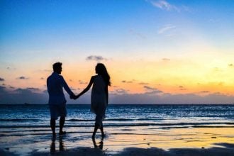 Όχι πια φίλοι, μόνο σεξ: Μπορεί μια φιλία να εξελιχθεί σε κάτι περισσότερο;