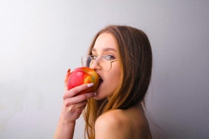 Μήλο: Ποια είναι η καλύτερη ώρα της ημέρας να το τρώμε;