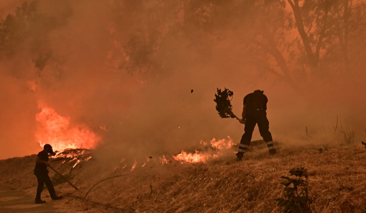 Meteo: Στάχτη 41.959 στρέμματα σε Κρυονέρι Αττικής, Κύθηρα και Εύβοια