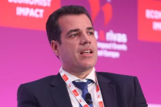 Πλεύρης: Οι μετανάστες δεν θα λιμνάζουν στην Κρήτη - Επόμενο μεγάλο ζήτημα οι επιστροφές