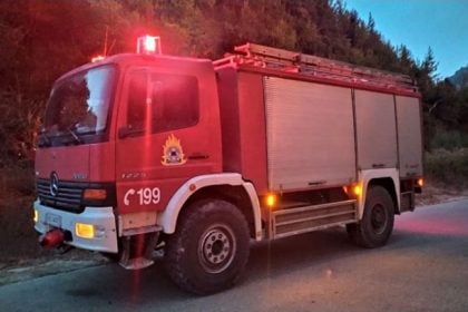 Τραγωδία στο Άγιο Όρος: Έπεσε σε χαράδρα, πήρε φωτιά το φορτηγό και απανθρακώθηκε