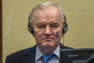 Χάγη: Παραμένει στη φυλακή ο Μλάντιτς - Απορρίφθηκε το αίτημα αποφυλάκισης του πρώην ηγέτη των Σερβοβοσνίων