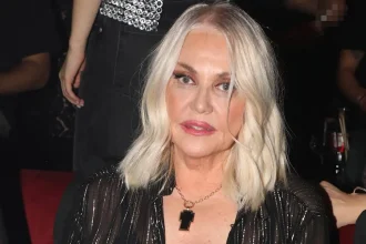 Κορομηλά: «Δεν έχω κάνει λίφτινγκ, μακάρι να μπορούσα, δεν με αφήνουν οι γιατροί»