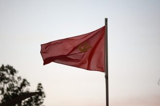 Επίθεση στα γραφεία του ΚΚΕ στα Χανιά – Δύο άτομα στο νοσοκομείο