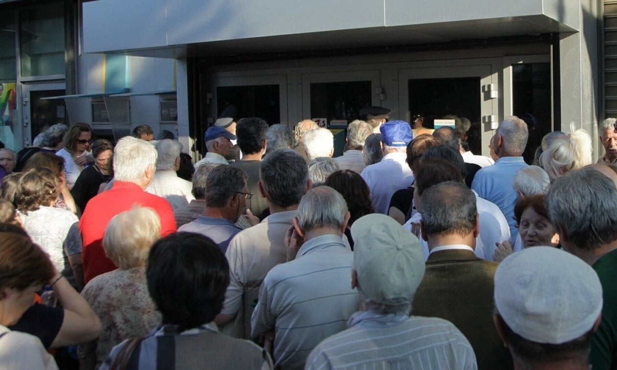 Συντάξεις Αυγούστου 2025: Πότε θα μπουν τα λεφτά στους λογαριασμούς – Οι ημερομηνίες πληρωμών