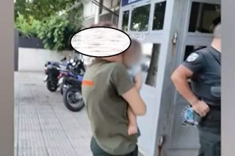 Τρόμος στον Κακόβατο Ζαχάρως: Αλλοδαπός επιχείρησε να αρπάξει 4χρονο κοριτσάκι - Οι σκηνές πανικού μέχρι να συλληφθεί ο δράστης